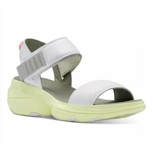 Sorel Women's Explorer Blitz Stride Sandals